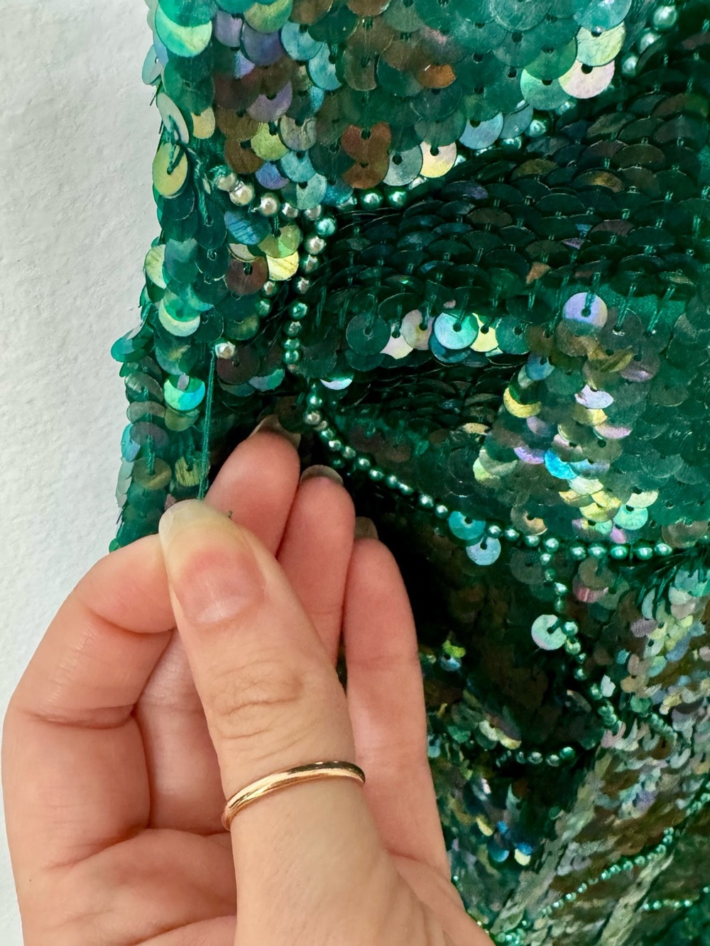 Vintage Emerald Green Sequin Sleeveless Scallop Hem Peek-a-boo Back Dress - Picture 10 of 11
